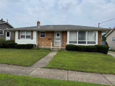 1840 W 34 St, Erie, PA 16508