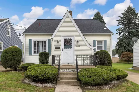 1415 Cold Spring Dr, Erie, PA 16508