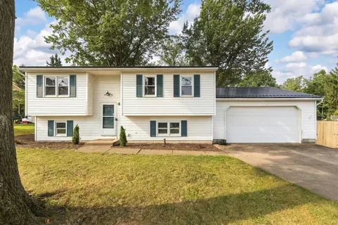 42 Bernwood Dr, North East, PA 16428