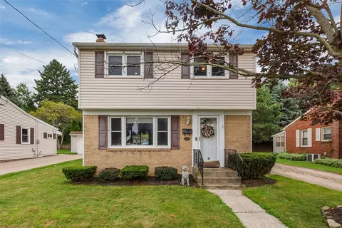 365 E 37 St, Erie, PA 16504