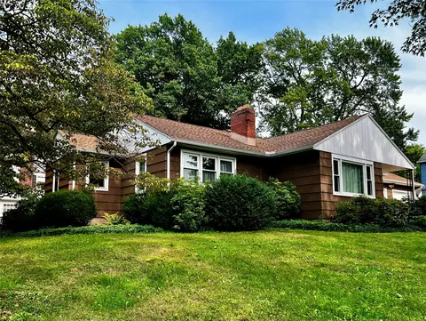 3805 Myrtle St, Erie, PA 16508