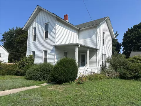 20 Lincoln St, North East, PA 16428