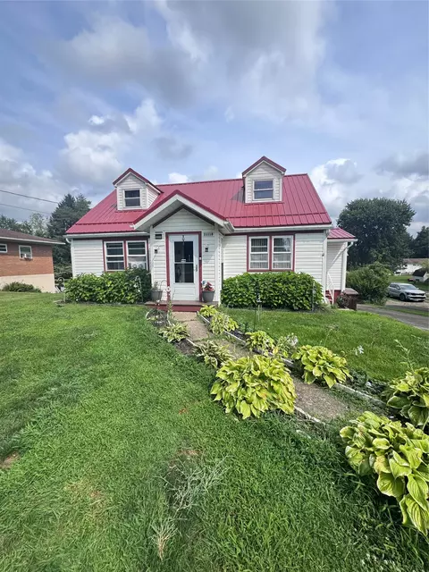 11118 Charles St, Meadville, PA 16335