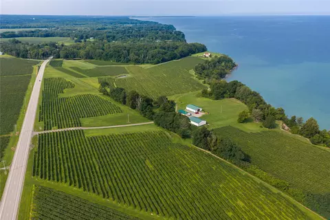 E Lake Road, North East, PA 16428