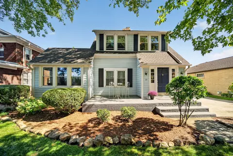 121 Sanford Pl, Erie, PA 16511