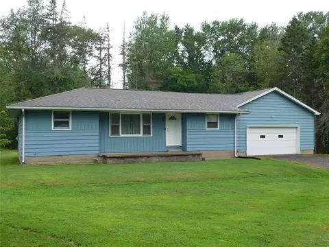 7540 White Birch Ln, Erie, PA 16509
