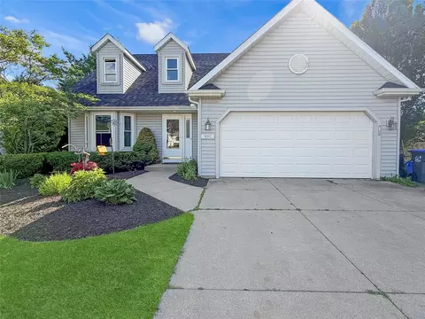 5092 N Jarrod Ct, Erie, PA 16506