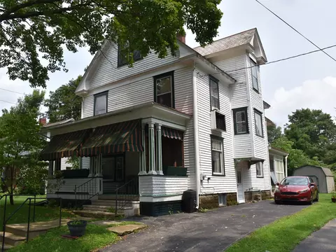 335 Euclid Ave, Saegertown, PA 16433