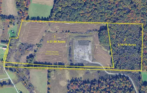 657 Carlisle Rd, Out Of Area, PA 16143