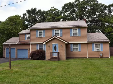 483 Jackson Park Dr, Meadville, PA 16335