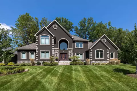 4868 Equestrian Dr #63, Erie, PA 16506