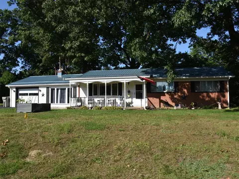 740 Seminole Rd, Meadville, PA 16335
