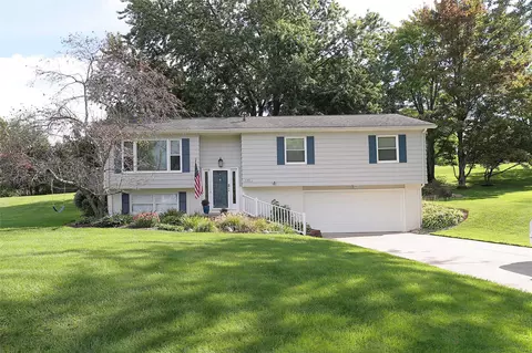 5785 Wildwood Dr, Fairview, PA 16415