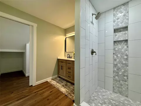 Bath - 10505 Mohawk Rd, Cranesville, PA 16410 photo 2 of 5