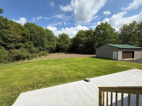 Exterior - 10505 Mohawk Rd, Cranesville, PA 16410 photo 3 of 5