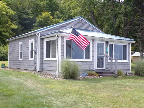 129 Elk Creek Rd, Lake City, PA 16423