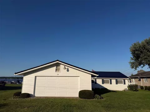 11418 Phil Miller Ln, Conneaut Lake, PA 16316