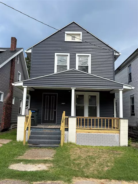 856 E 25 St, Erie, PA 16504