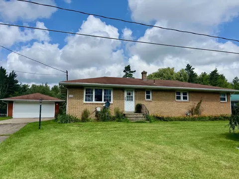 1698 Townhall Rd W, Erie, PA 16509