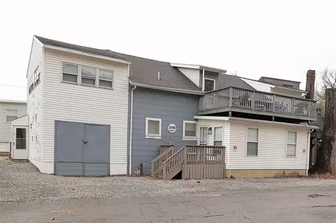 3145 Lake Front Dr, Erie, PA 16505