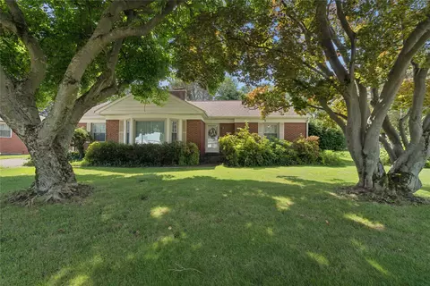 1761 W 29th St, Erie, PA 16508