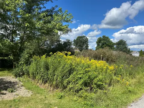 Bay Drive, Conneaut Lake, PA 16316