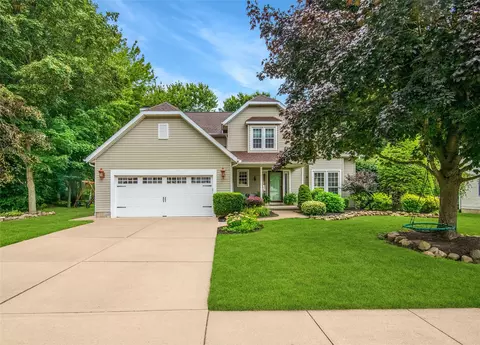 3425 Anne Marie Dr, Erie, PA 16506