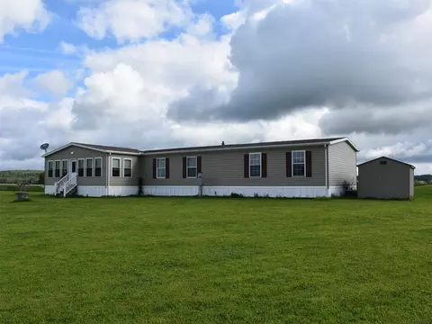 14100 Porter Rd, Linesville, PA 16424