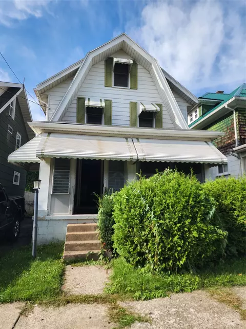 320 E 29th St, Erie, PA 16504