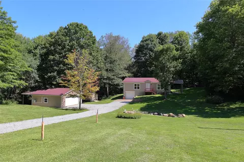 10565 German Rd, North East, PA 16428