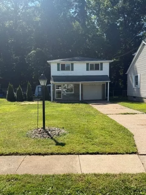 422 Montpelier Ave, Erie, PA 16505