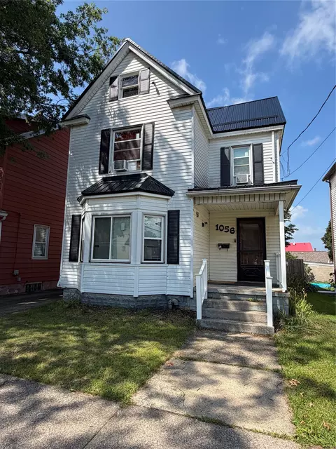 1056 W 21st St, Erie, PA 16502