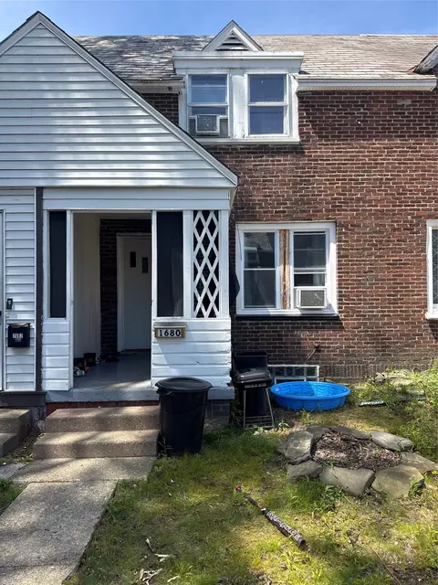 1680 W 14th St, Erie, PA 16505