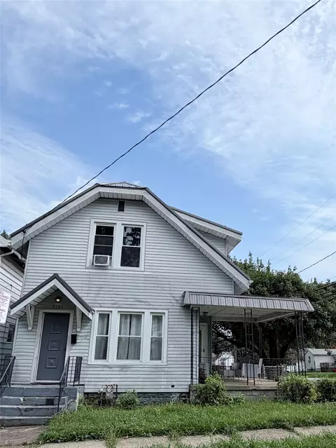3125 E Avenue Ave, Erie, PA 16504