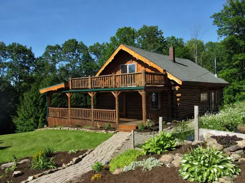 605 Stanton Hill Rd, Russell, PA 16345