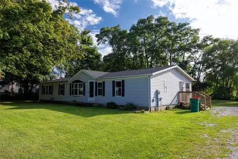 3713 Davison Rd, Harborcreek, PA 16421