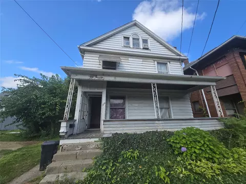926 Wallace St, Erie, PA 16503