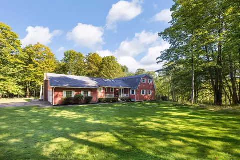 2350 Quance Rd, Mckean, PA 16426