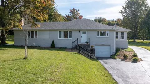 3509 Reichert Rd, Erie, PA 16509