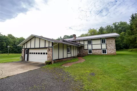 12655 Smedley Rd, Waterford, PA 16441