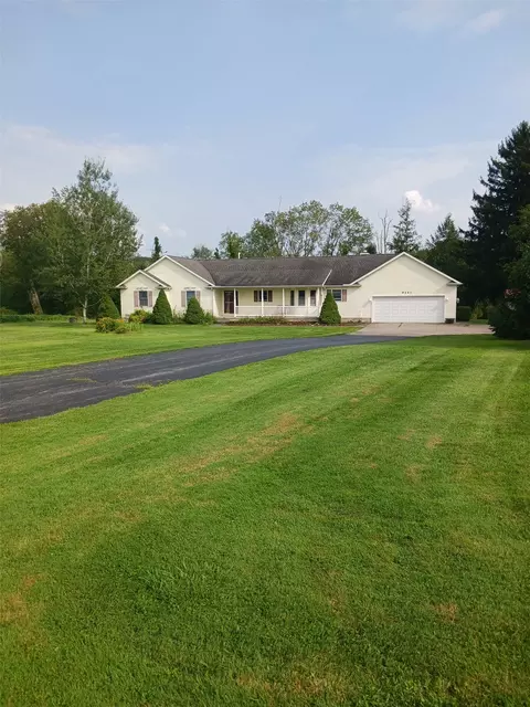 9241 Meadville Rd, Cranesville, PA 16410