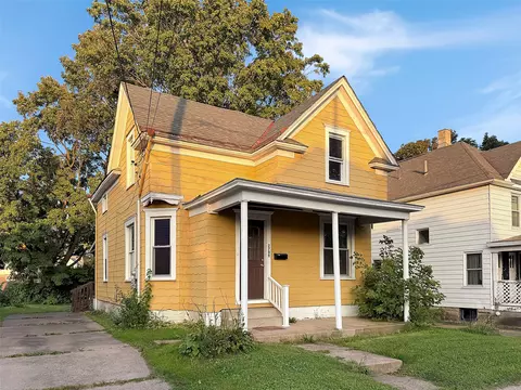 2709 Liberty St, Erie, PA 16508