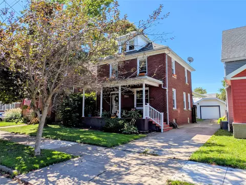 3022 Plum St, Erie, PA 16508