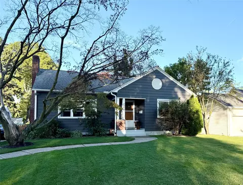 3303 Greengarden Blvd, Erie, PA 16508