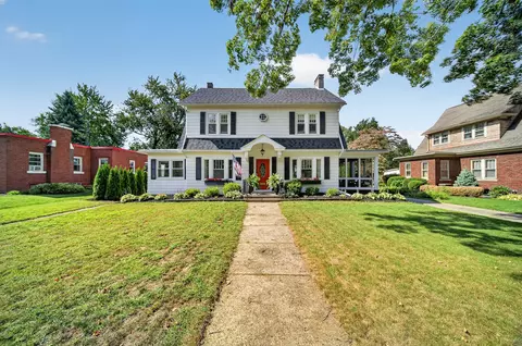 634 Mohawk Dr, Erie, PA 16505