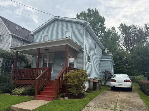 949 W 28th St, Erie, PA 16508