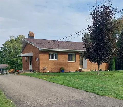 11076 Elk St, Meadville, PA 16335