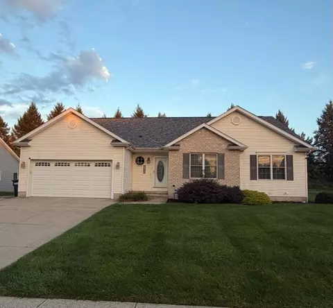 5085 Coventry Dr, Erie, PA 16506