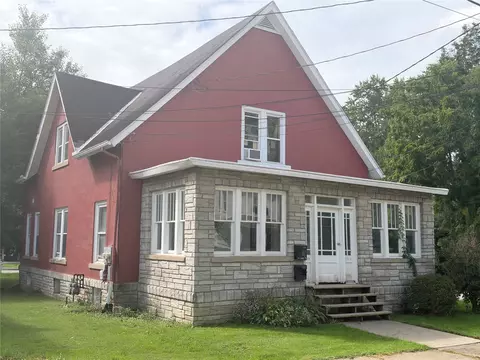 560-560 12 North St, Meadville, PA 16335