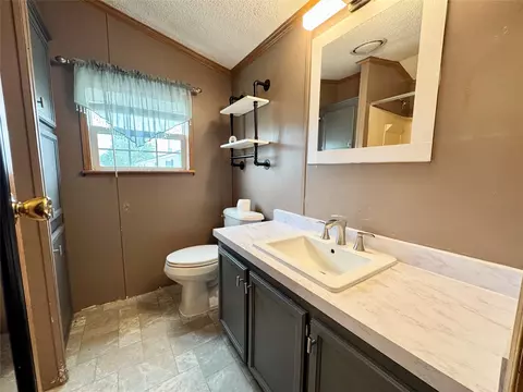 Bath - 233 Apache Ave, Corry, PA 16407 photo 1 of 4